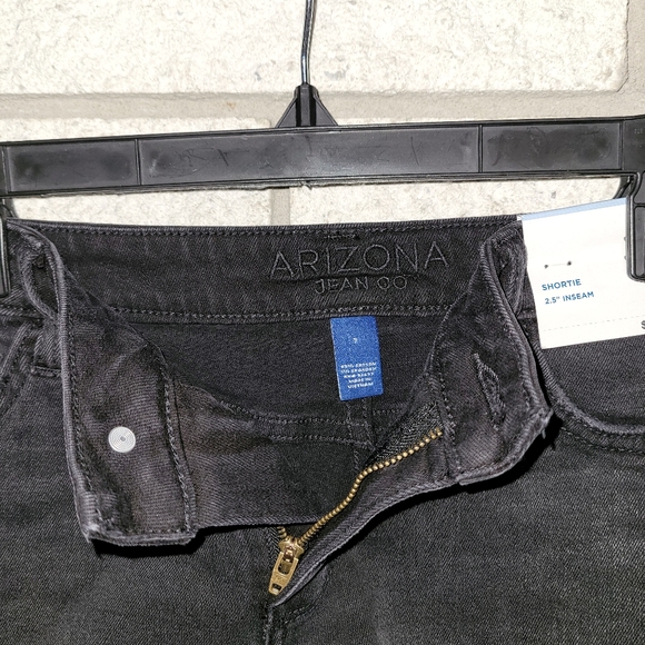 Black Arizona Shortie size 7. - Picture 3 of 5